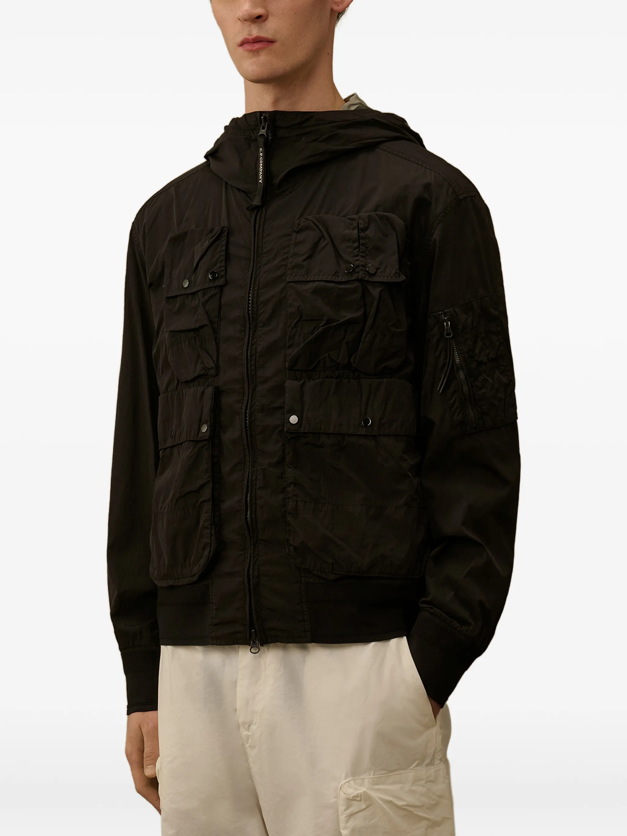 CHAQUETA C.P. COMPANY GORRO