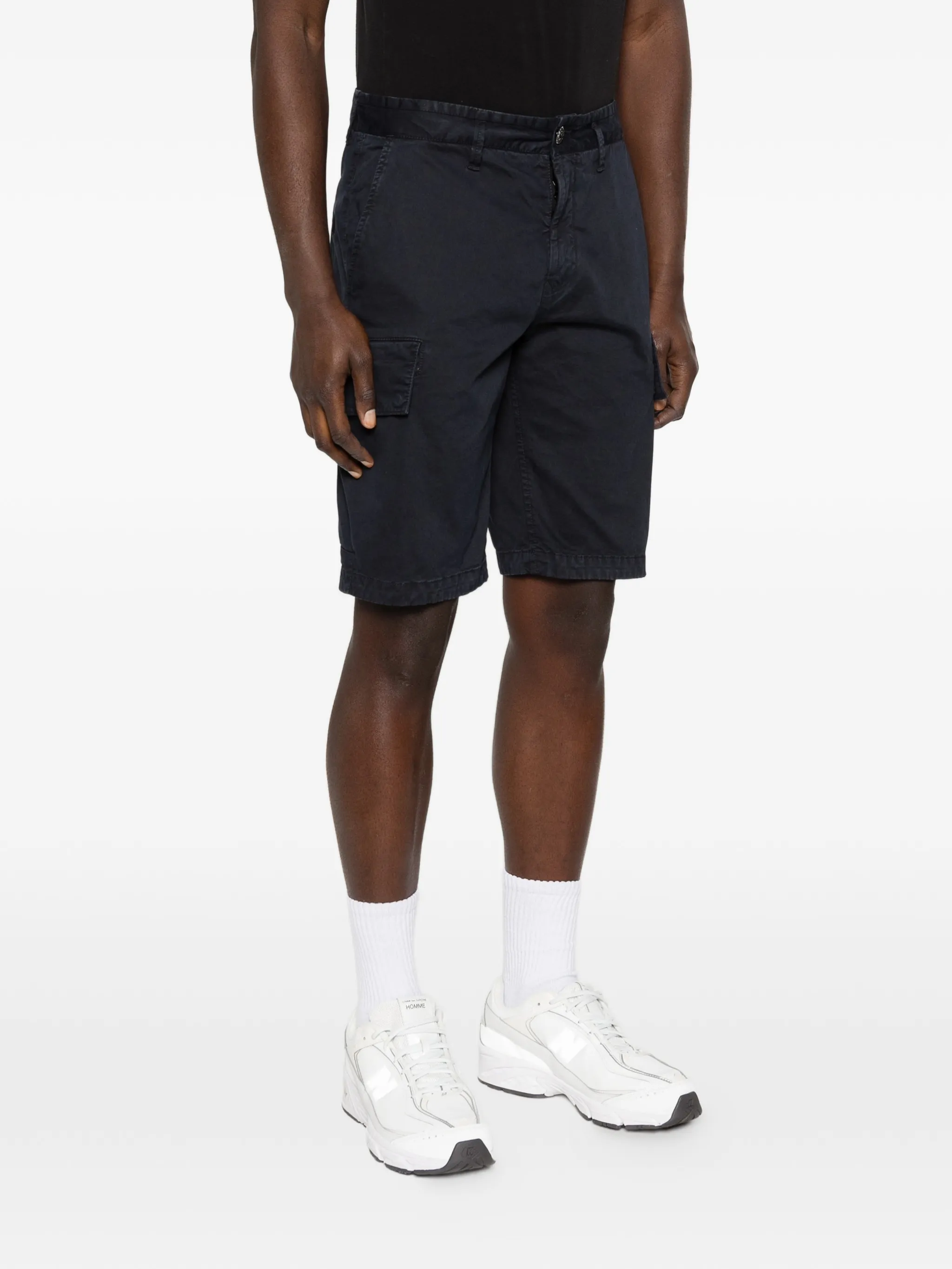 SHORTS STONE ISLAND LOGO