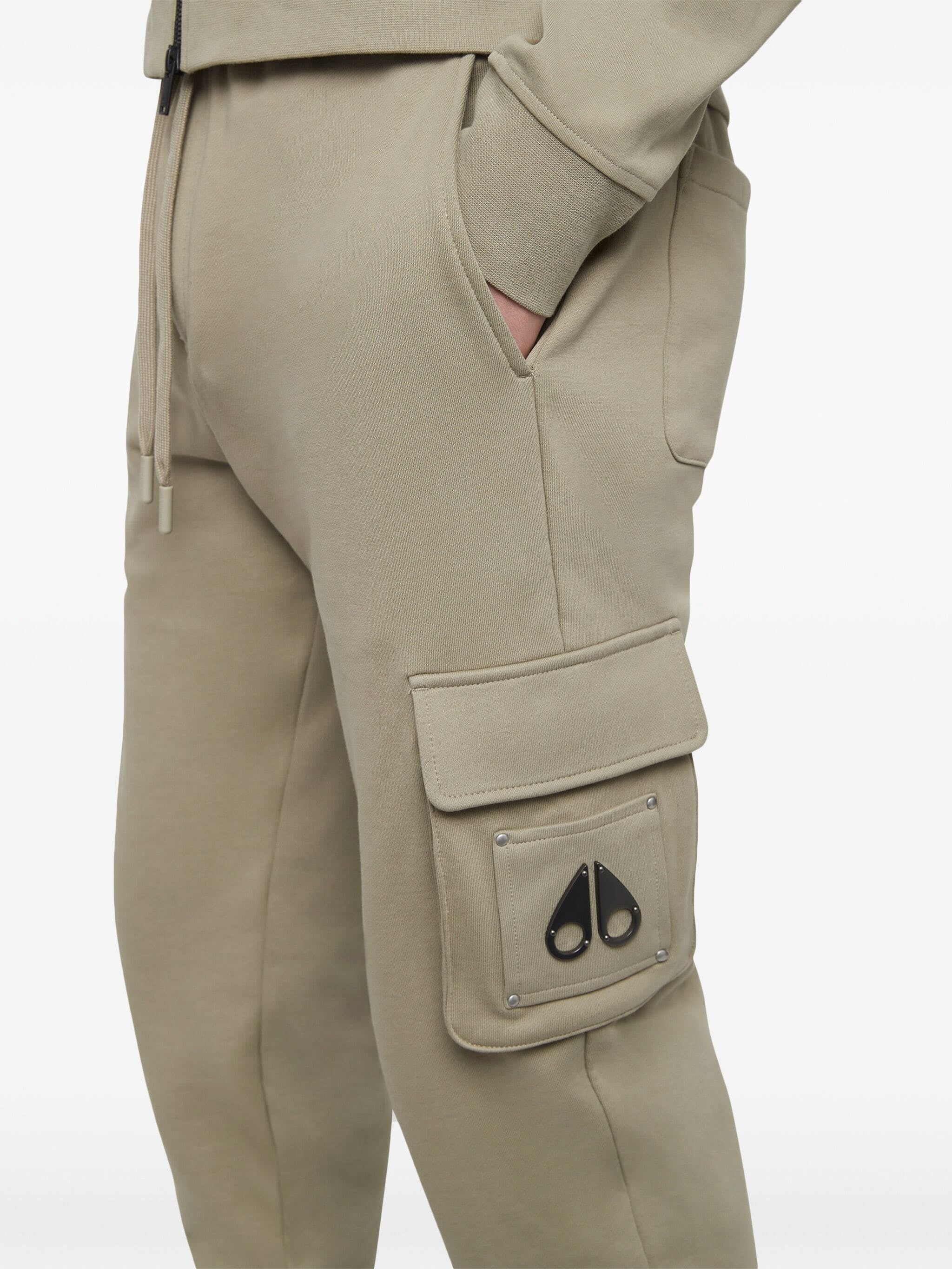 MOOSE KNUCKLES LOGO-EMBROIDERED CARGO TRACK PANTS