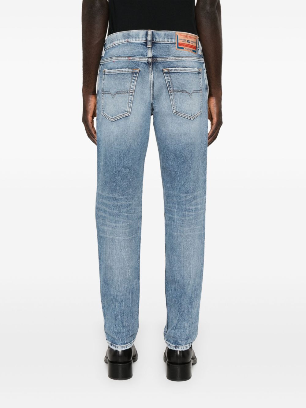 DIESEL 2023 D-FINITIVE 09J54 MID-RISE TAPERED-LEG JEANS