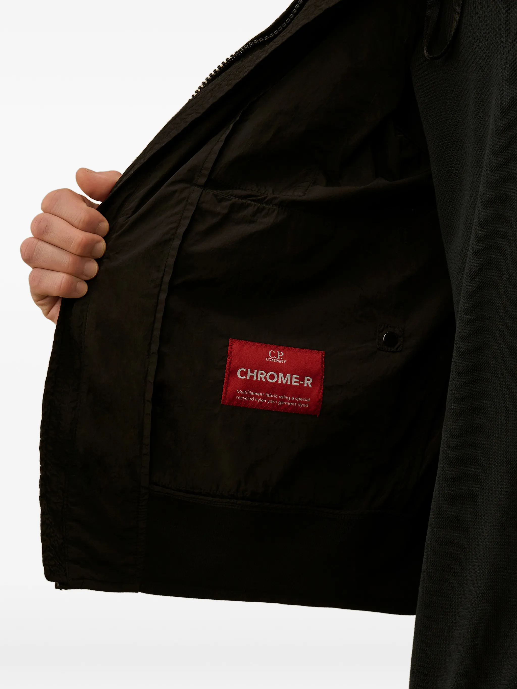 CHAQUETA C.P. COMPANY GORRO