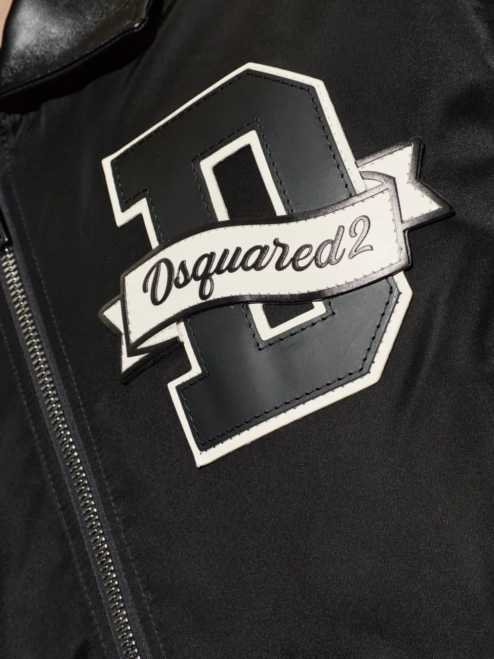 BOMBER DSQUARED2 LOGO