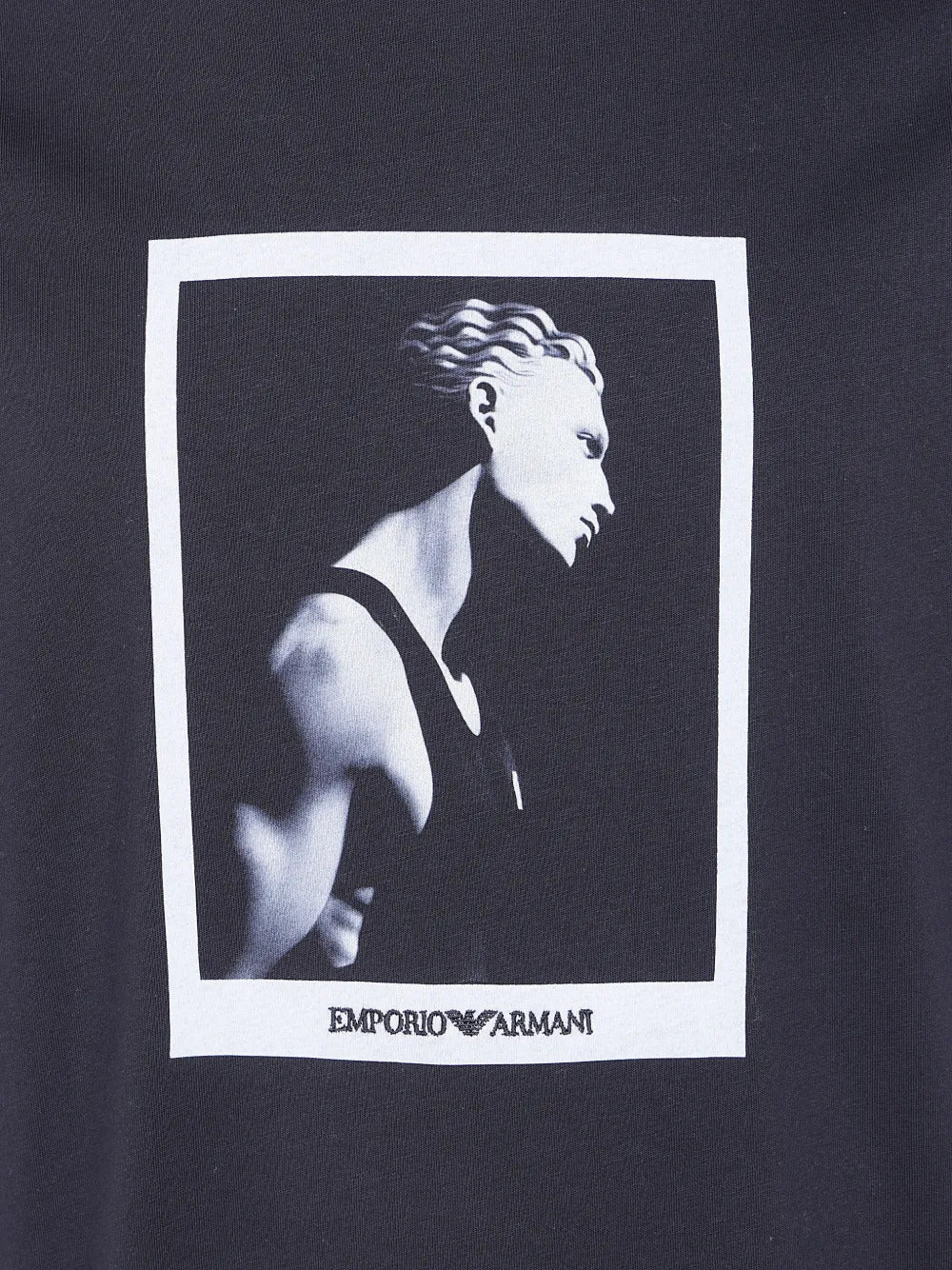 CAMISETA EMPORIO ARMANI ESTAMPADA