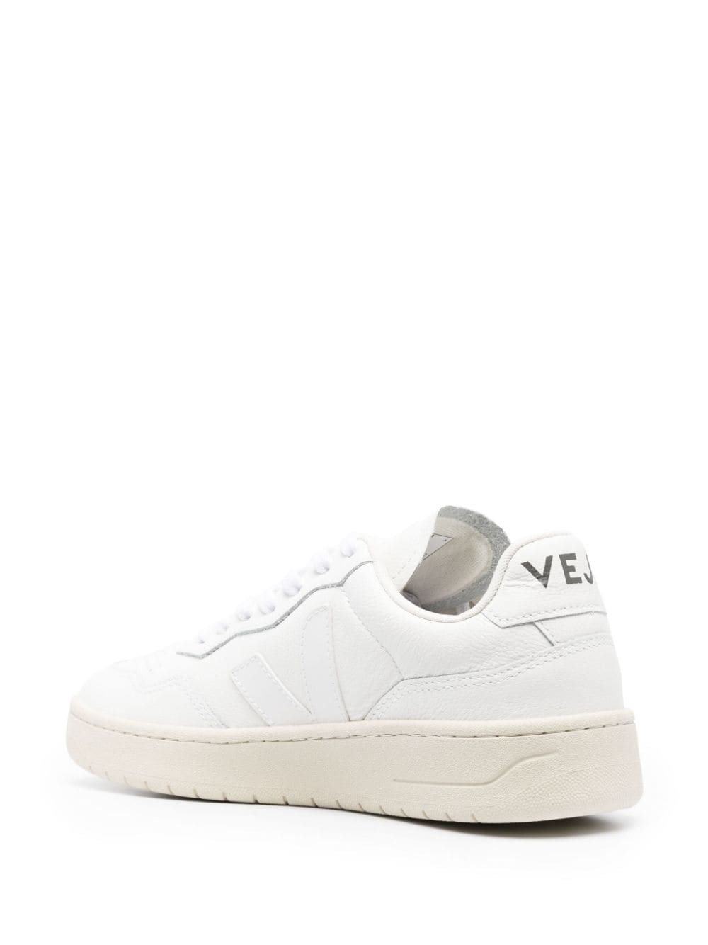 VEJA V-90 LOW-TOP LEATHER SNEAKERS